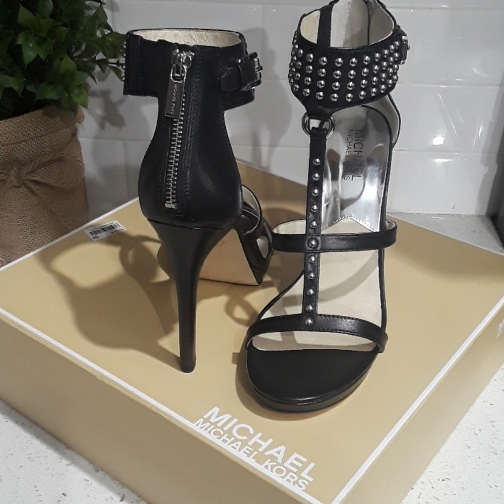 COPY - Michael Kors Studded heels